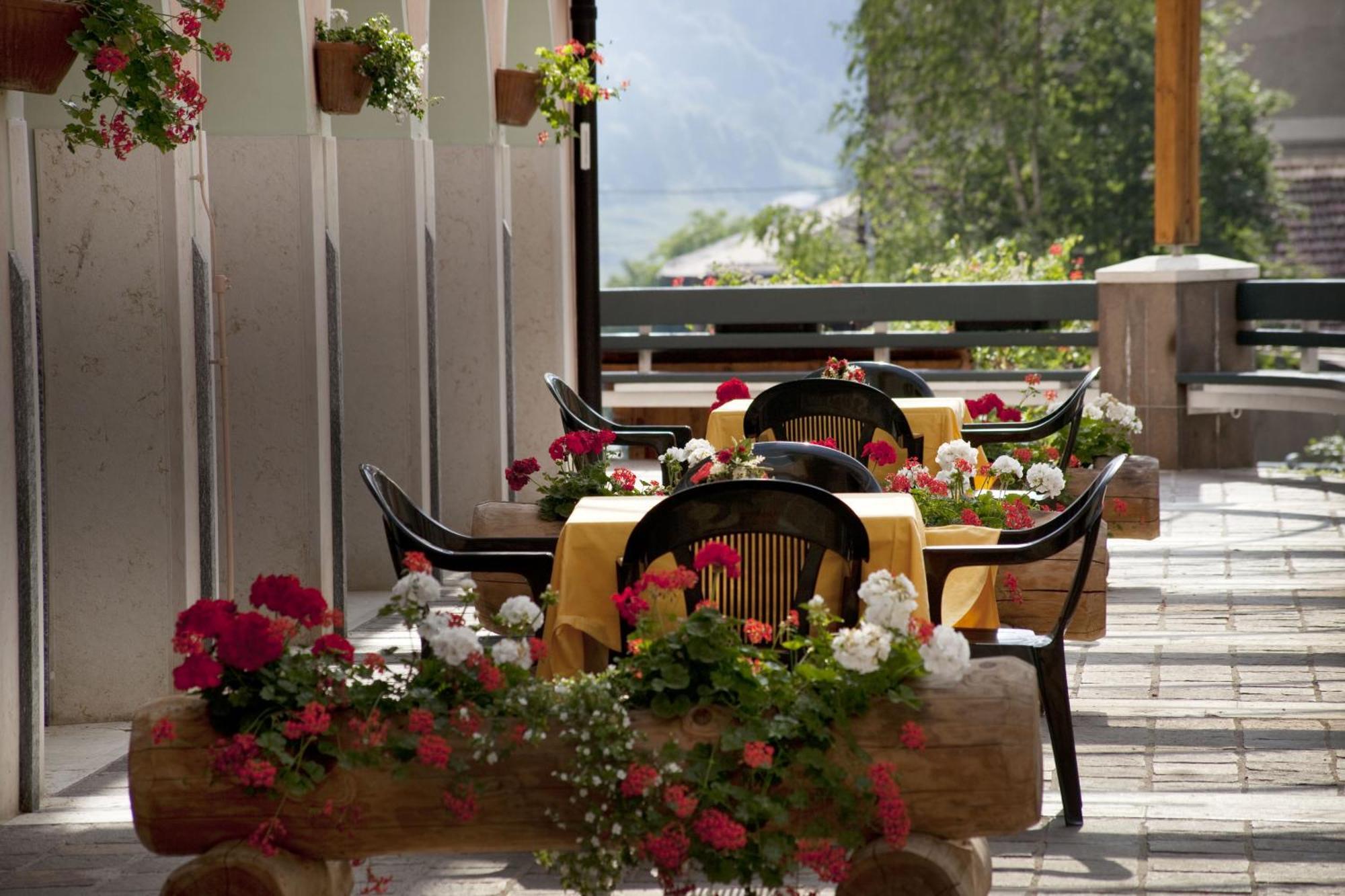 Hotel Terme Di Rabbi Bagni di Rabbi Exteriör bild